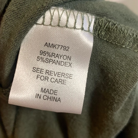 3/$25 Alison Andrews Women’s Green Cold Shoulder Shift  Dress - Picture 5 of 6